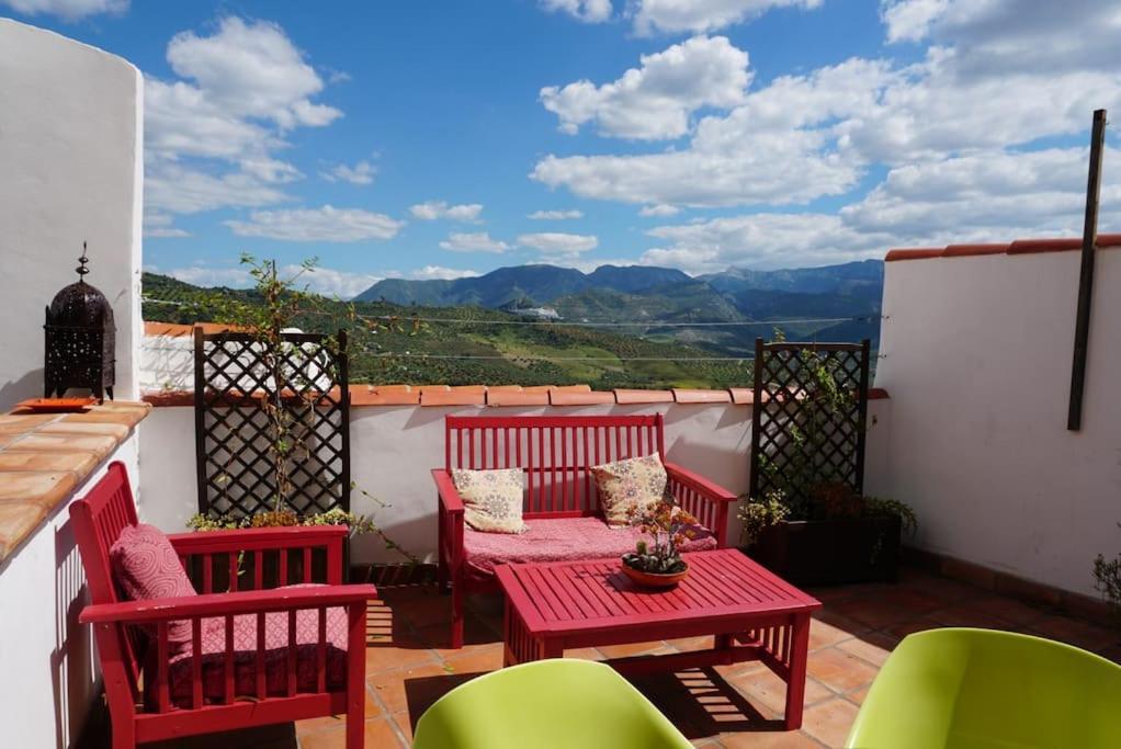 Вилла Eagles Nest - Massive Townhouse With Pool With Outstanding Views Альгодоналес Экстерьер фото
