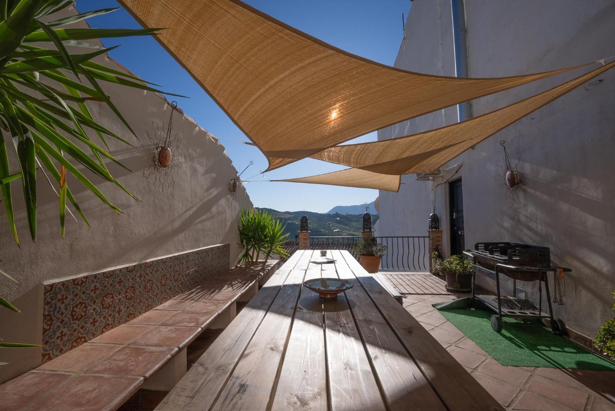 Вилла Eagles Nest - Massive Townhouse With Pool With Outstanding Views Альгодоналес Экстерьер фото