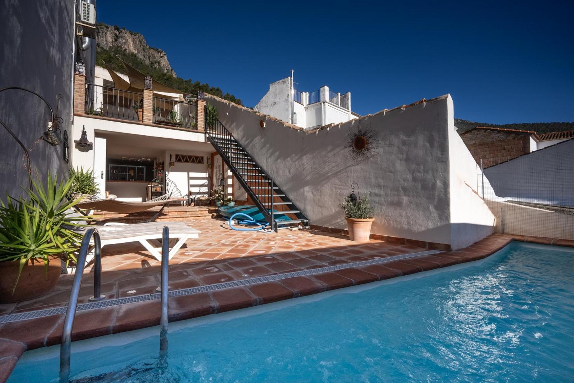 Вилла Eagles Nest - Massive Townhouse With Pool With Outstanding Views Альгодоналес Экстерьер фото