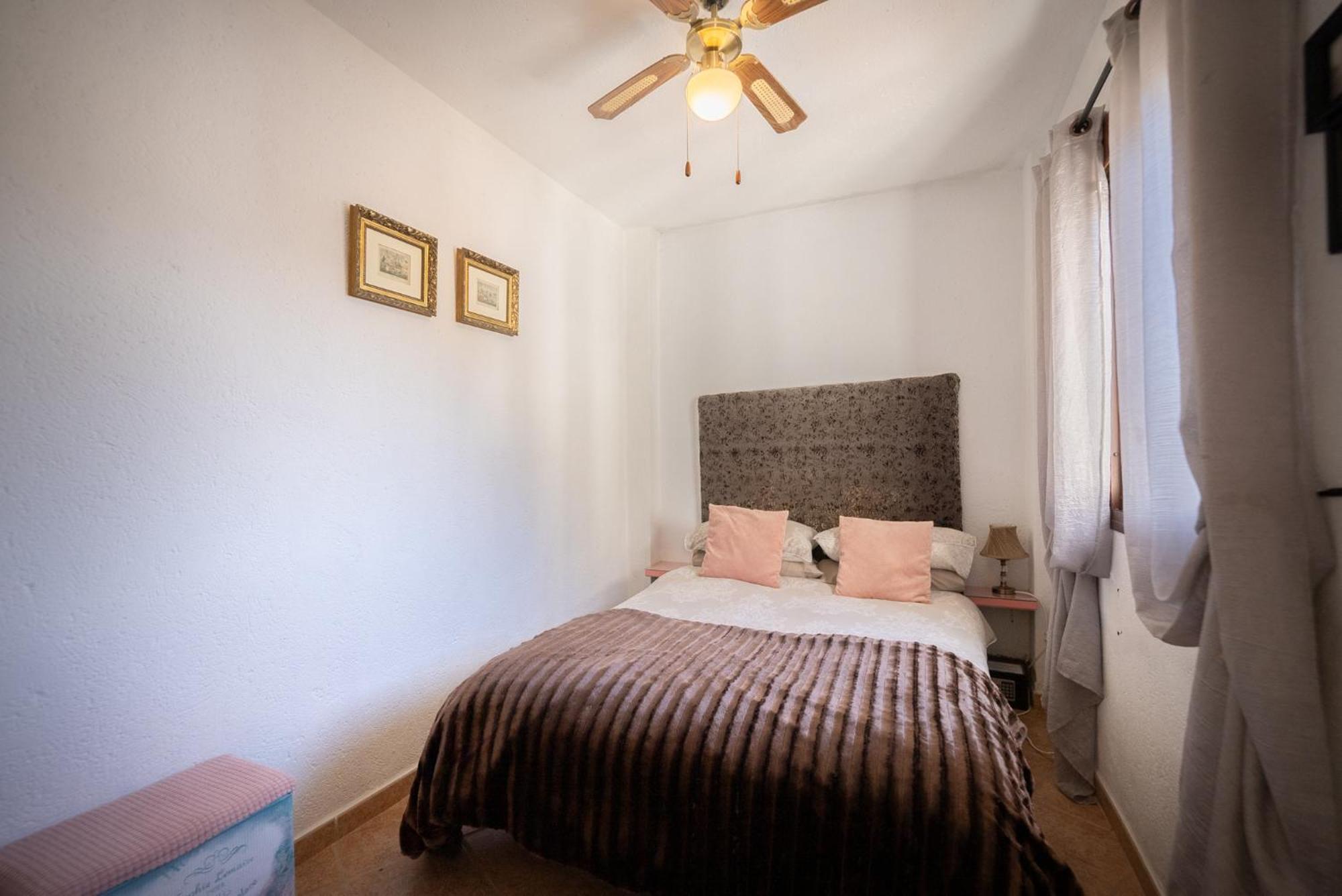 Вилла Eagles Nest - Massive Townhouse With Pool With Outstanding Views Альгодоналес Экстерьер фото
