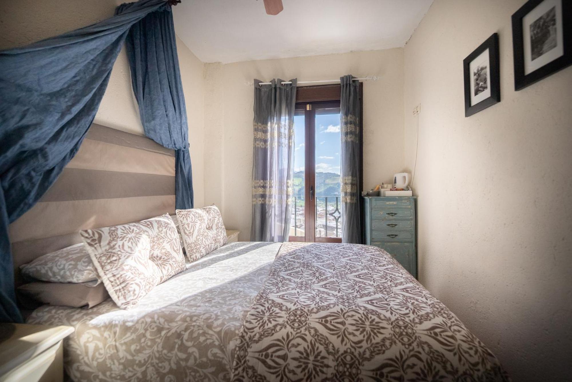 Вилла Eagles Nest - Massive Townhouse With Pool With Outstanding Views Альгодоналес Экстерьер фото